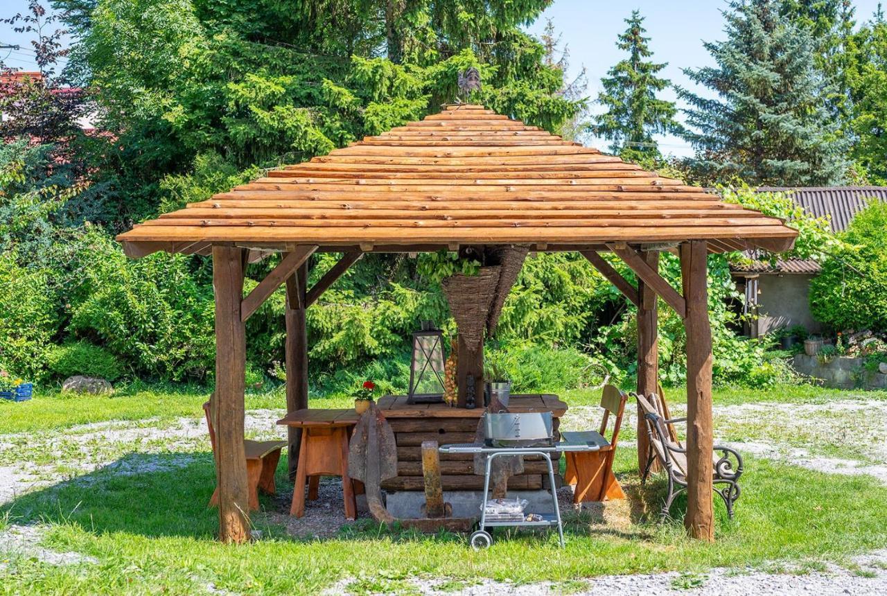 Apartamenty Stodola Jezierzany Esterno foto