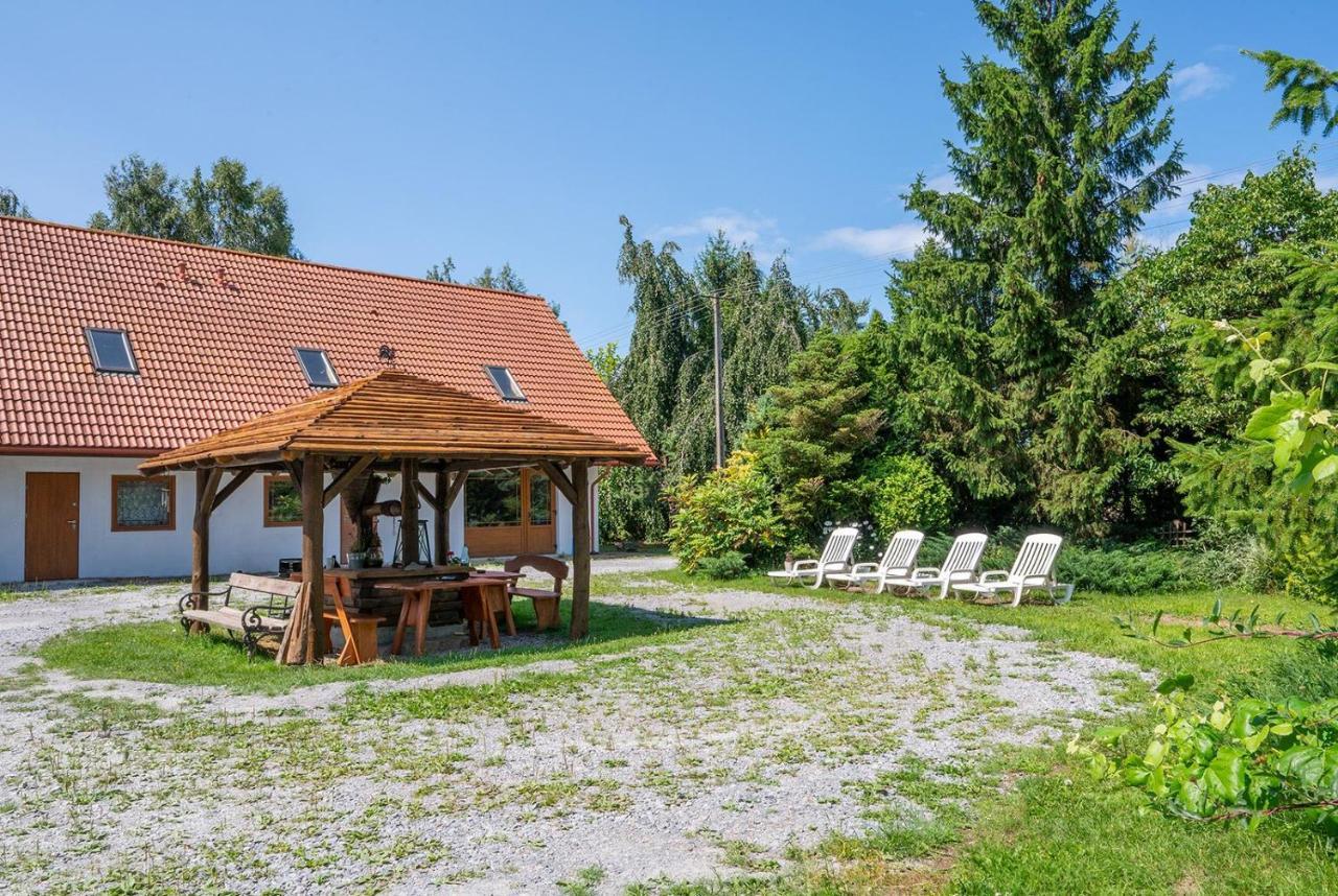 Apartamenty Stodola Jezierzany Esterno foto